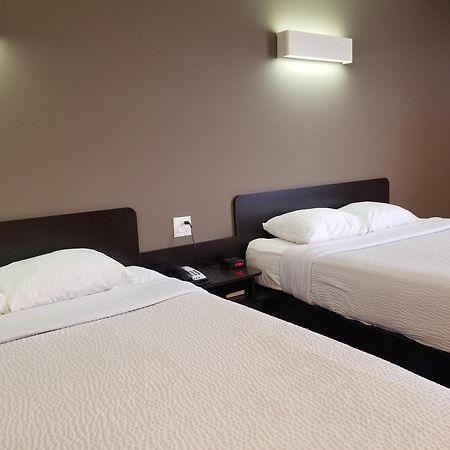 Joys Inn Innisfail, Ab エクステリア 写真