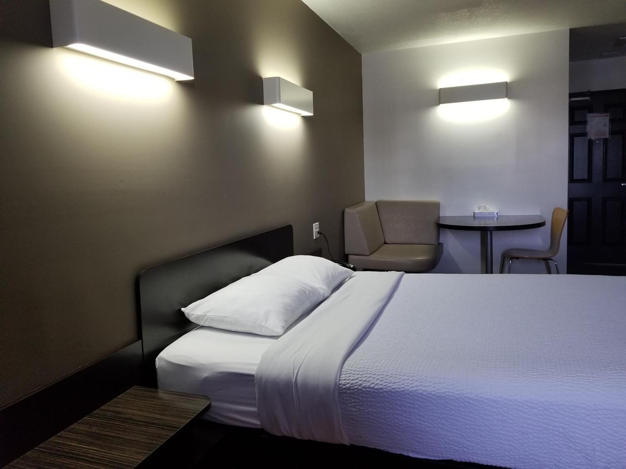 Joys Inn Innisfail, Ab エクステリア 写真