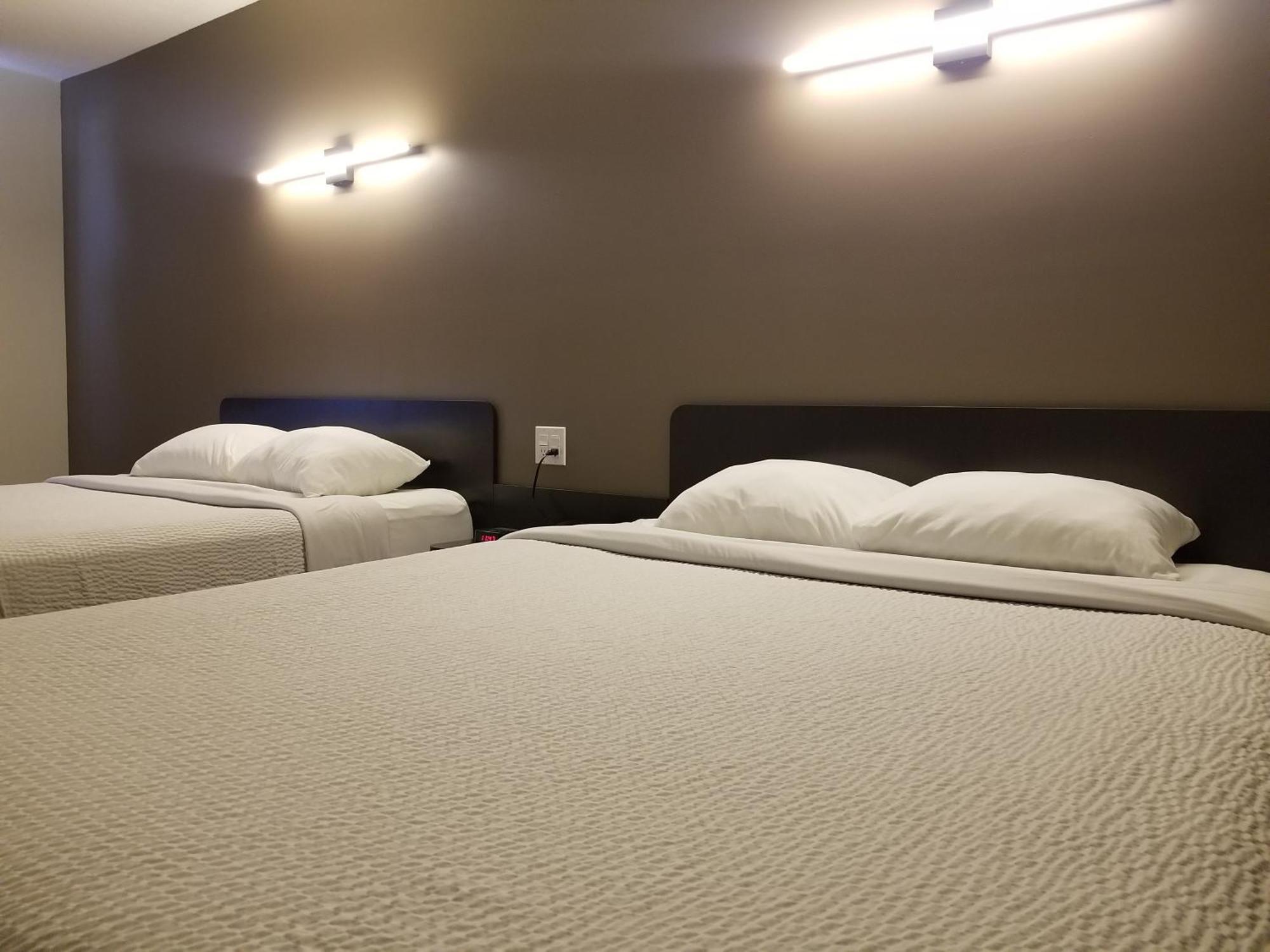 Joys Inn Innisfail, Ab エクステリア 写真