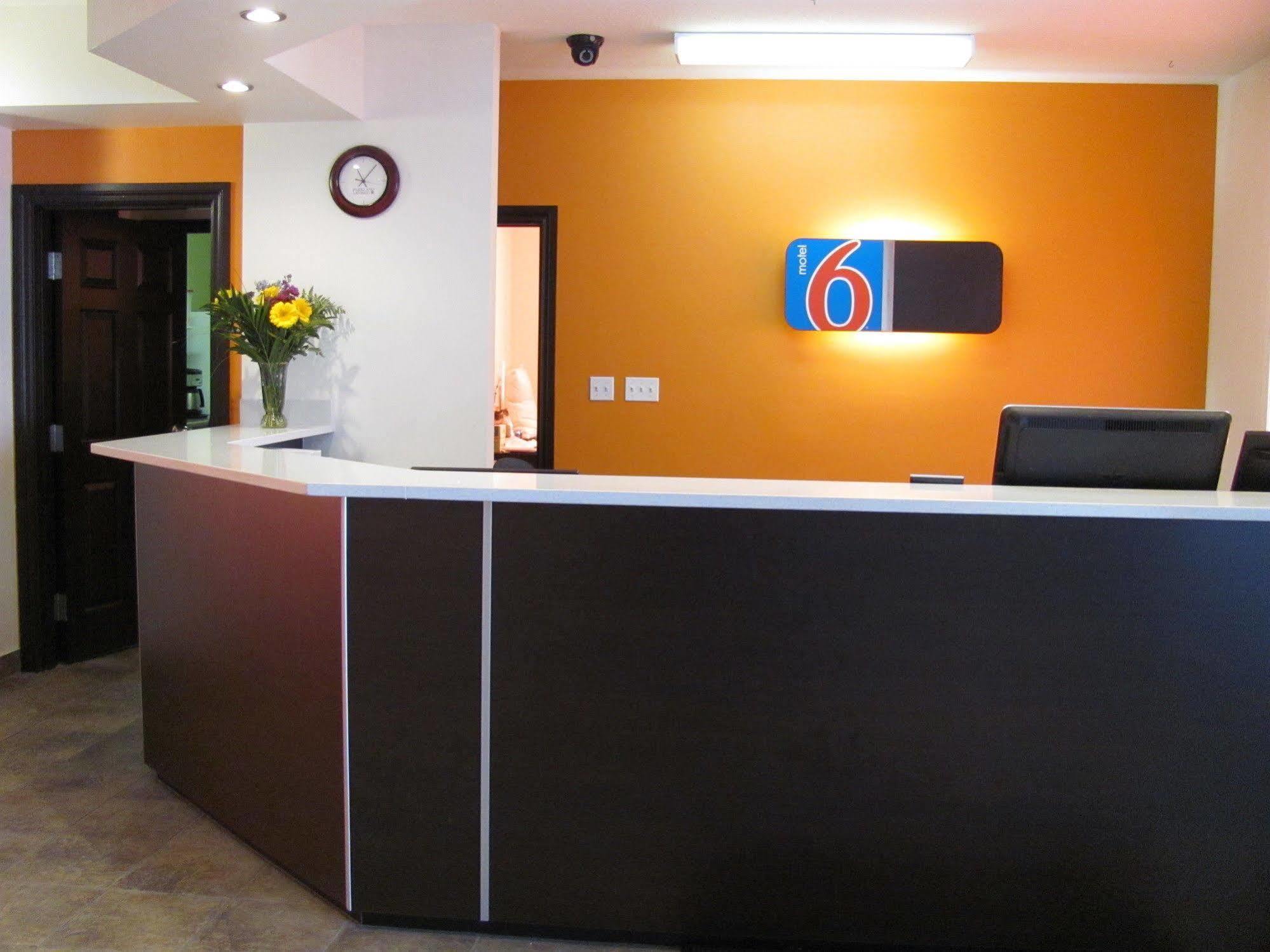 Joys Inn Innisfail, Ab エクステリア 写真